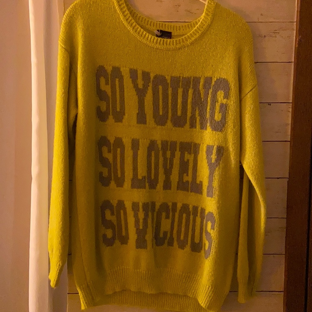 Urban outfitters. Like new. Great condition. Lime green.